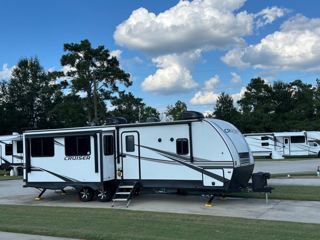 RV Park Orange, TX | RV Park Near Orange TX - Reign RV Park